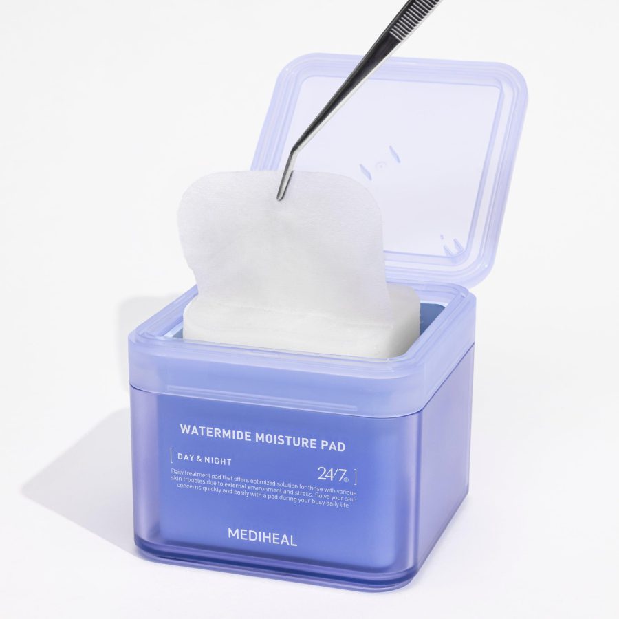 MEDIHEAL Watermide Moisture Pad open tub with tweezers