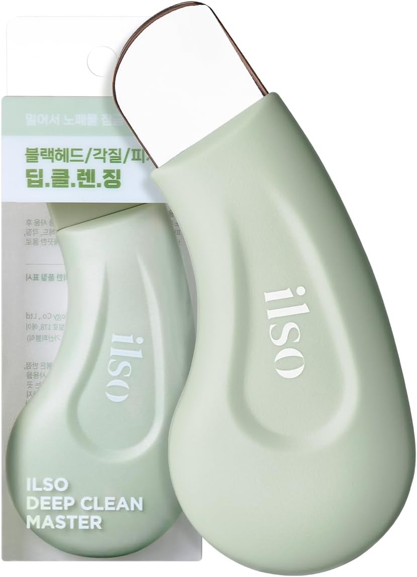 ilso Deep Clean Master Green skincare tool with packaging labeled 'ilso' on a white background