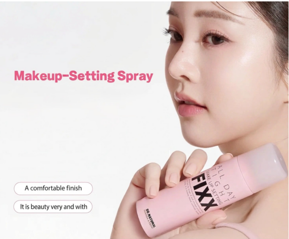 A pink cylindrical bottle of SO. NATURAL FIXX All Day Tight Make Up Setting powder, shown against a plain light gray background. So.Natural Powder4room All Day Tight Make Up Setting Fixx 75ml